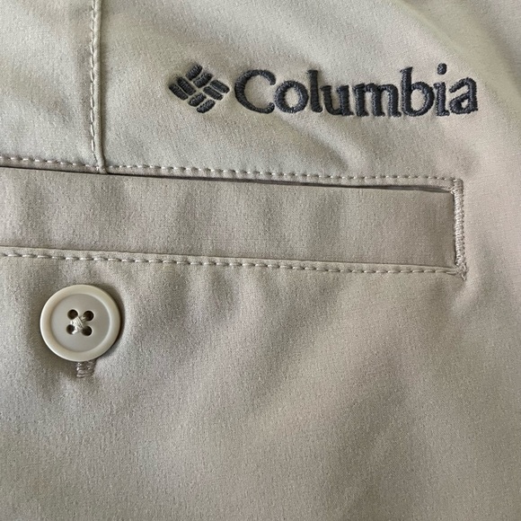 Columbia Men's Beige Cargo Shorts Size 38 - Picture 10 of 11